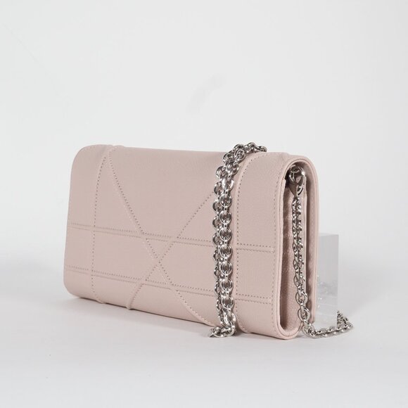 Christian Dior Diorama Wallet on Chain in Blush Grained Calfskin - Picture 6 of 14
